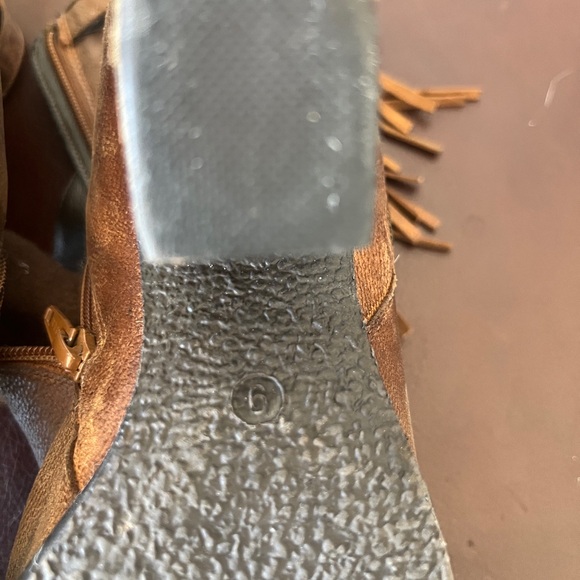 Brown tassel booties - Picture 10 of 12